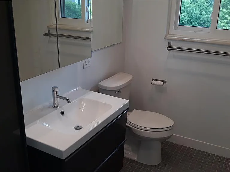 422 Catalpa Dr — Photo 5