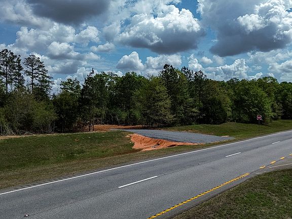 3rd image of 5 Pear Orchard Rd