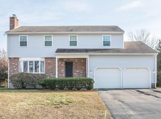 135 Greenmont Ave, Dracut, MA 01826