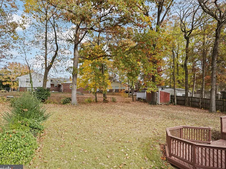 5321 Ravensworth Rd — Photo 18