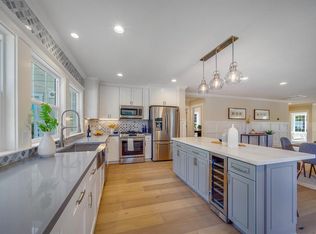 1037 Terrace Dr, Napa, CA 94559