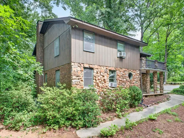 769 Cool Creek Dr, Greer, SC 29651
