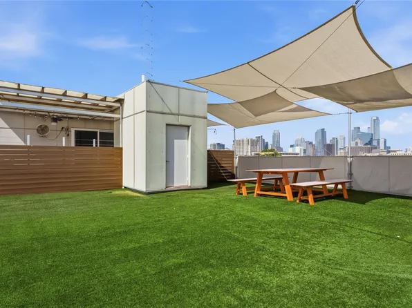 1200 E 11th St APT 402, Austin, TX 78702