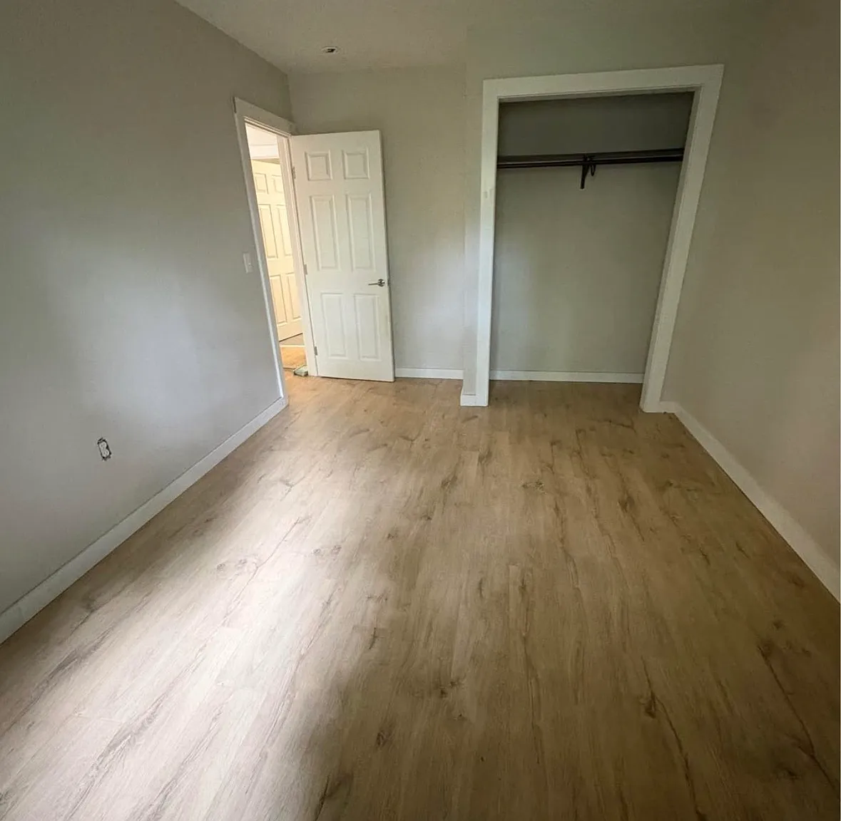 2 bed, 1000 sqft, $2,000 — Photo 4