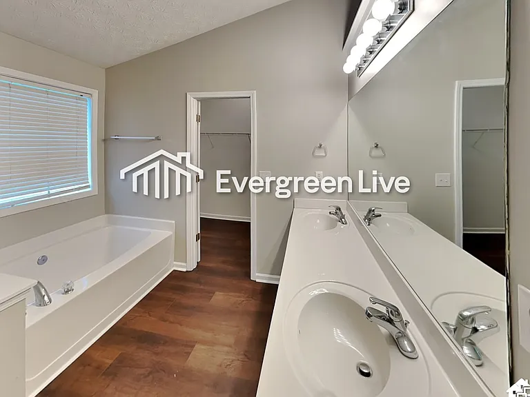 1765 Cedar Walk Ln — Photo 10