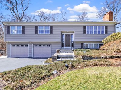 39 Poplar Dr, Shelton, CT, 06484
