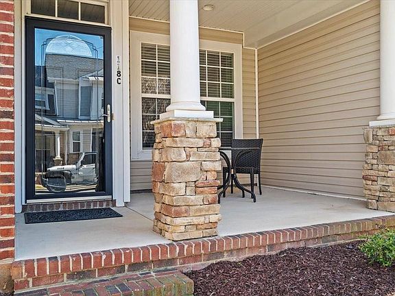 2nd image of 118 Walnut Cove Dr