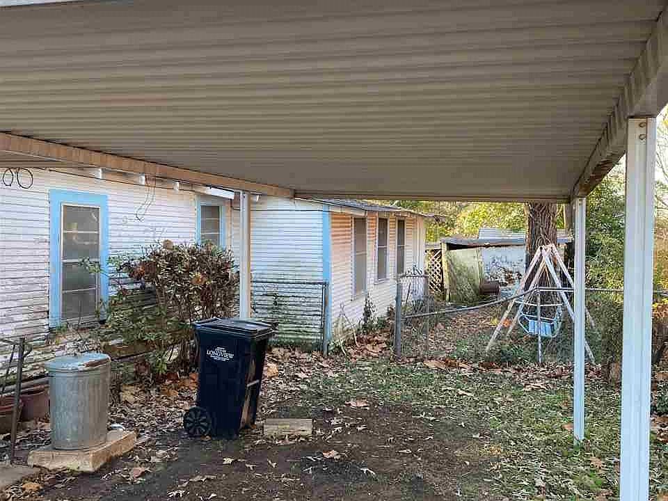 2nd image of 1111 N 3rd St