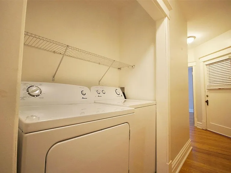 1917 Alfred Ave #2N — Photo 10
