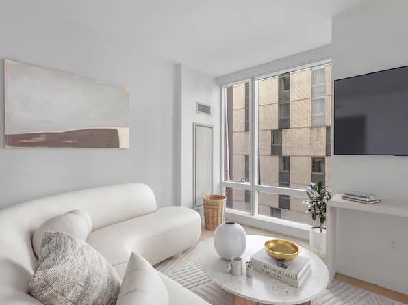 7 Platt Street image 1 of 19