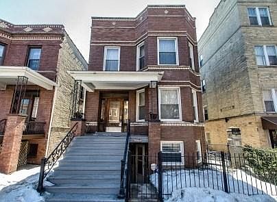 Front View of Apartment