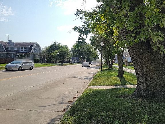 5th image of 330 Main St