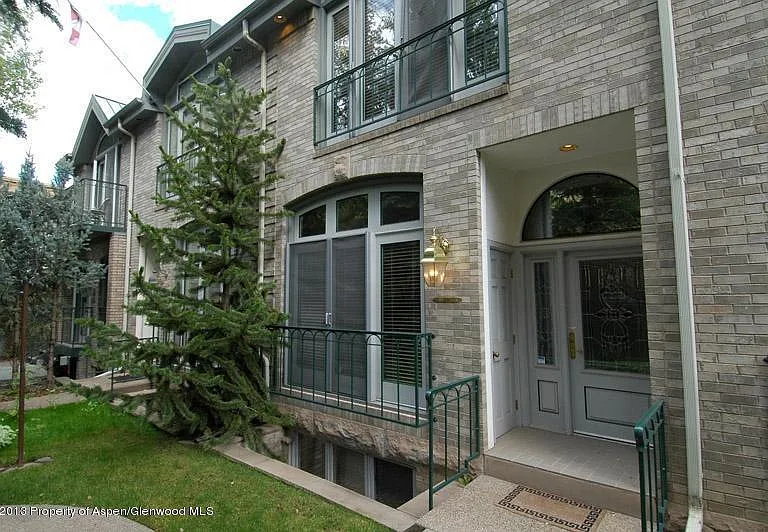 814 E Cooper Ave — Photo 22