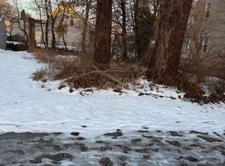 420 Amsterdam Ave, Bridgeport, CT 06606