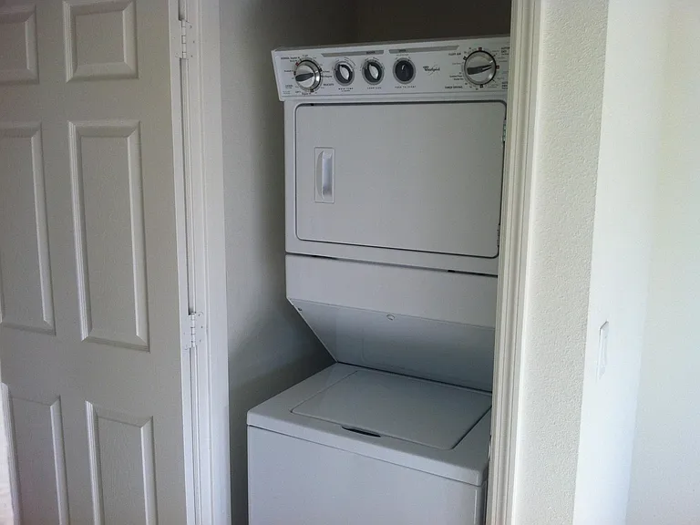 7231 Hamilton Rd — Photo 3