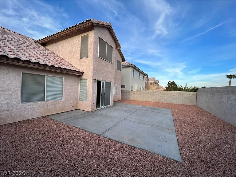 8109 Greenbush Dr — Photo 14