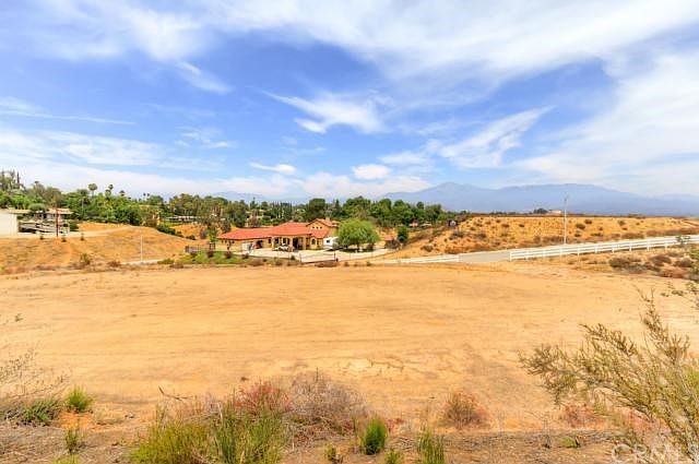 2nd image of 13090 Silverleaf Ct