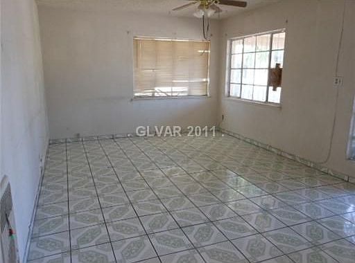 4th image of 2100 Cedar Ave