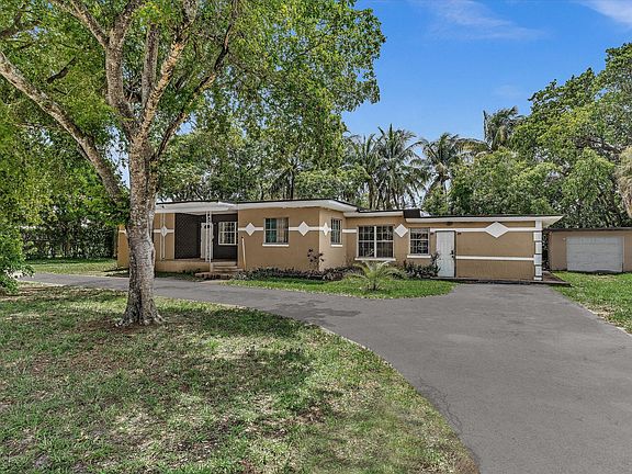 2nd image of 4400 W BROWARD Boulevard
