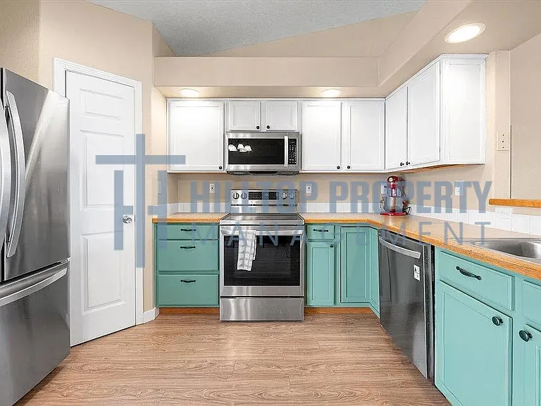 8104 Waterleaf Ave — Photo 3