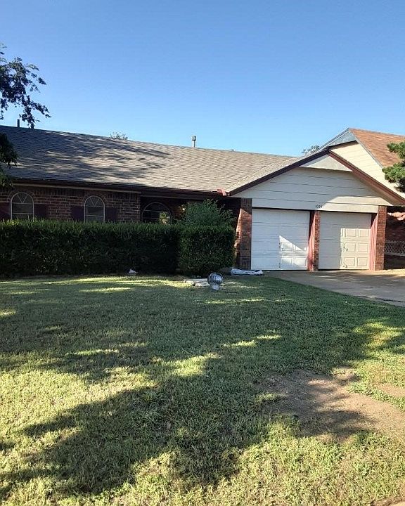 1004 NW 7th St, Moore, OK 73160 MLS 1069682 Zillow