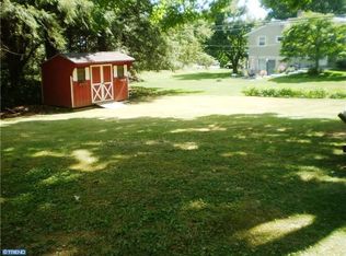 1704 Golf Rd, Reading, PA 19601