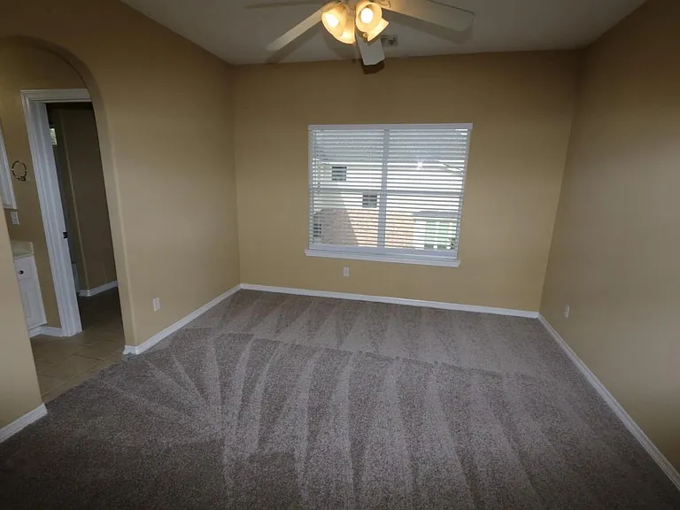 7102 Spring Run Ln — Photo 30