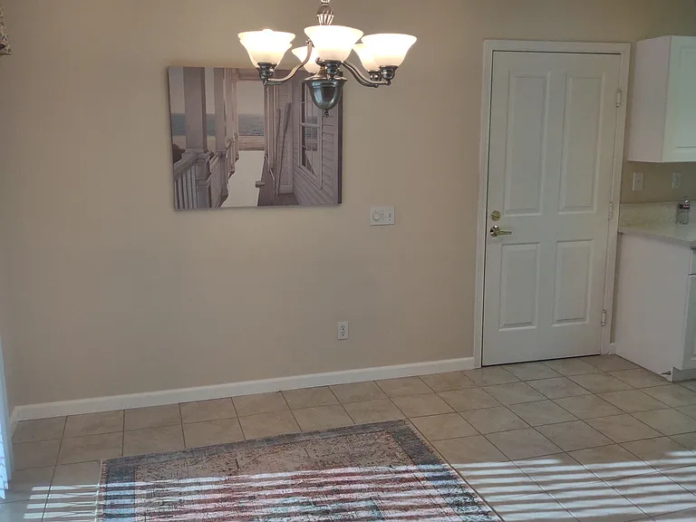 1061 Mountain View Dr — Photo 14