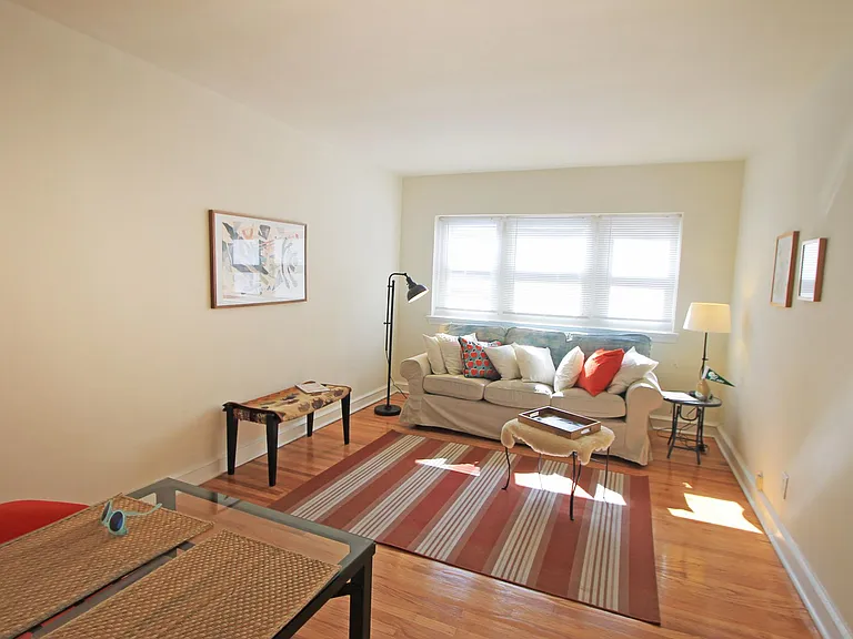 353 W Mount Airy Ave — Photo 3