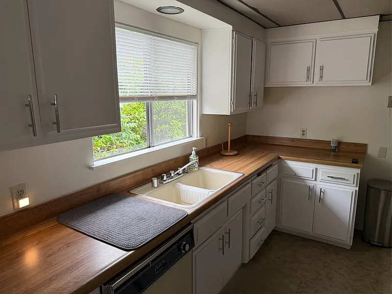 1812 S Sierra Vista Ave — Photo 14