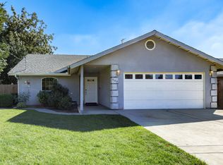 549 W Walnut Ave, Visalia, CA 93277