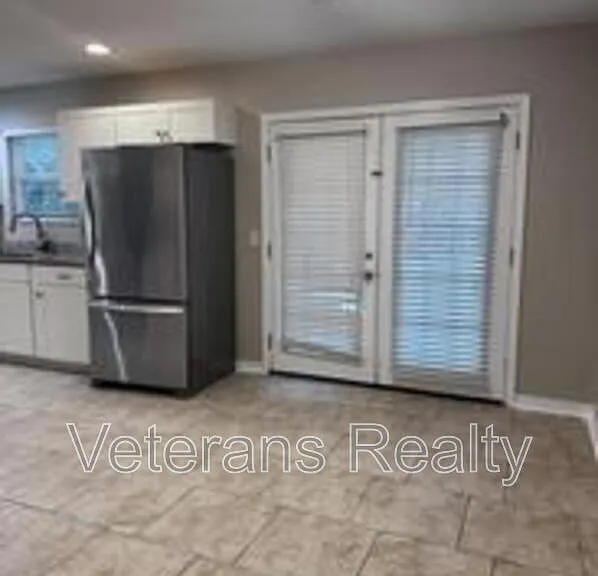 113 Alverado Dr — Photo 7