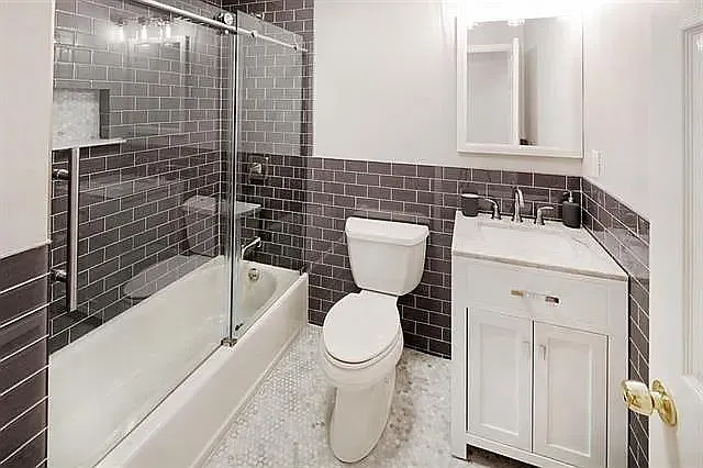132 Adams St #1 — Photo 10