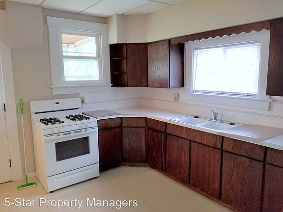 5th image of 1323 S 8th St APT 1