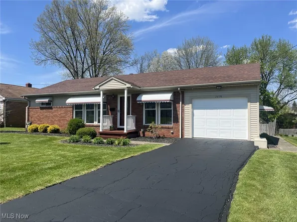 2658 Sierra Dr, Youngstown, OH 44511