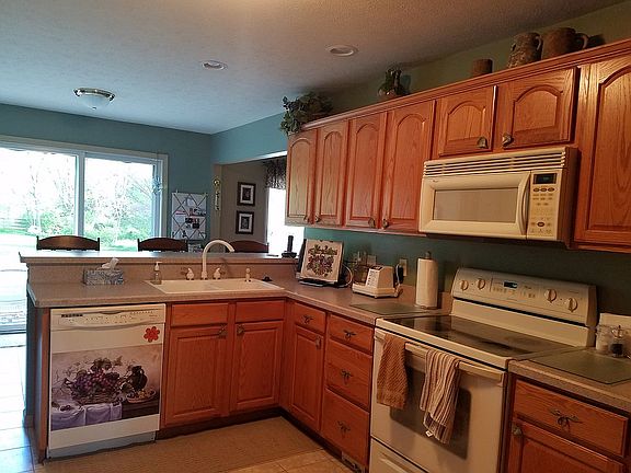 3rd image of 1548 Justice Ln