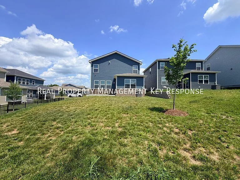1004 Midpoint Ln — Photo 17