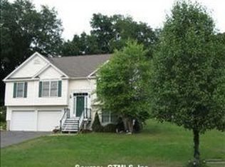 35 Berkshire Rd, Ansonia, CT 06401