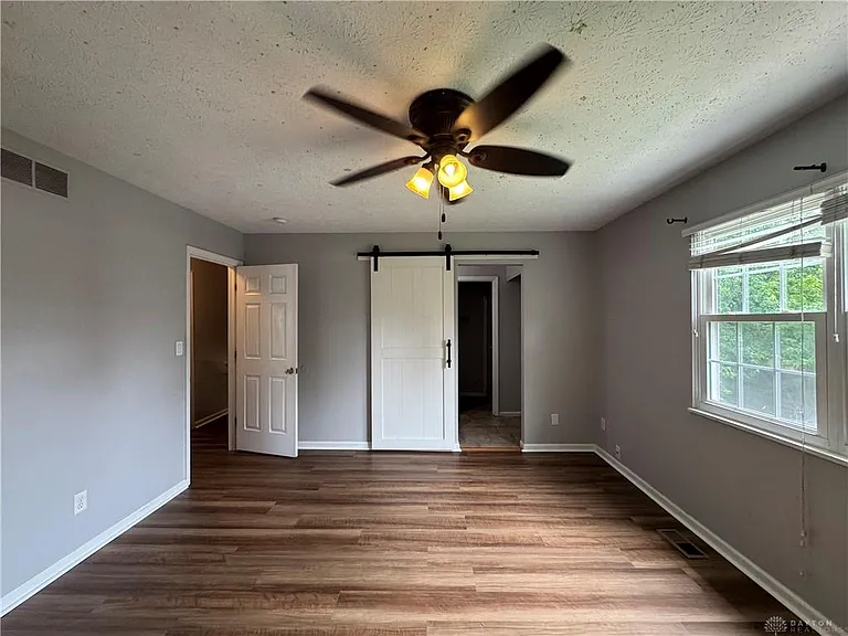 1014 Millerton Dr — Photo 15