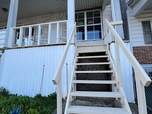 2nd image of 897 W Coal St