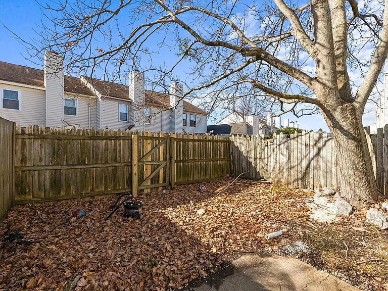 1619 Slidell Ln — Photo 29