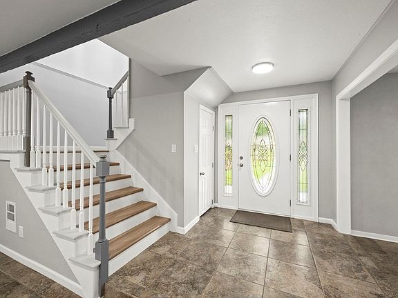 3rd image of 6518 Craigway Rd