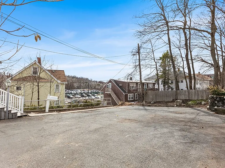 1 Oak Grove Ct #1 — Photo 24