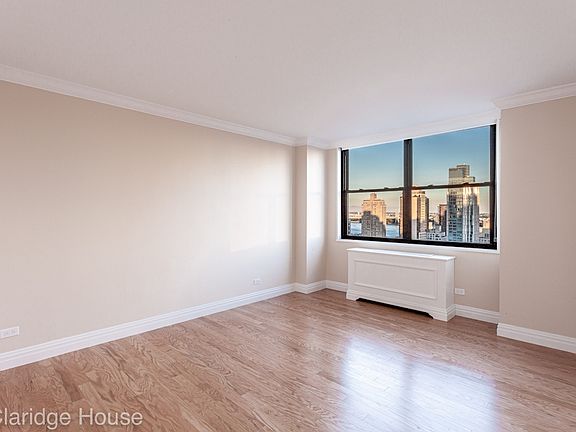4th image of 201 E 87th St APT 22R
