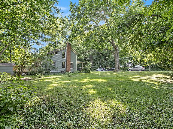 5th image of 1308 Traver Rd