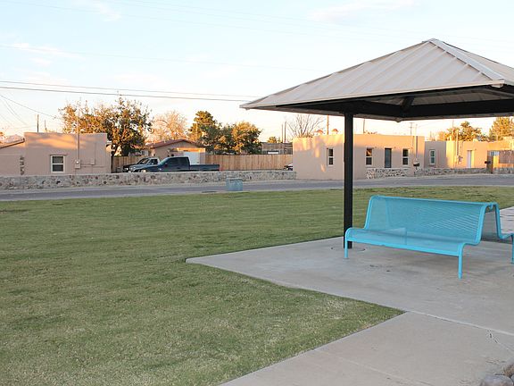 2nd image of 425 E Pinon St #417