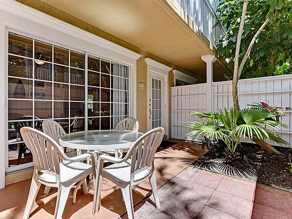 2nd image of 1325 Gulf Dr N #123