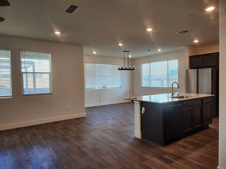 2455 Robledo Way — Photo 8