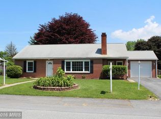 16710 Hampton Rd, Williamsport, MD 21795