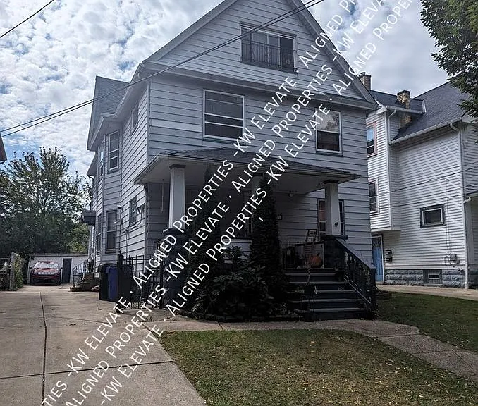 3713 Daisy Ave #2 — Photo 1